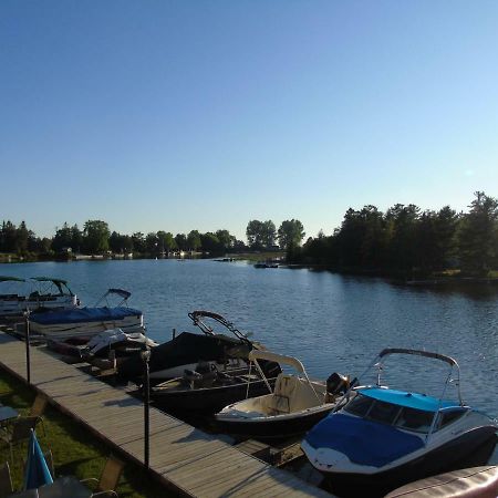 Kit Wat Motel & Marina Sauble Beach Exteriér fotografie