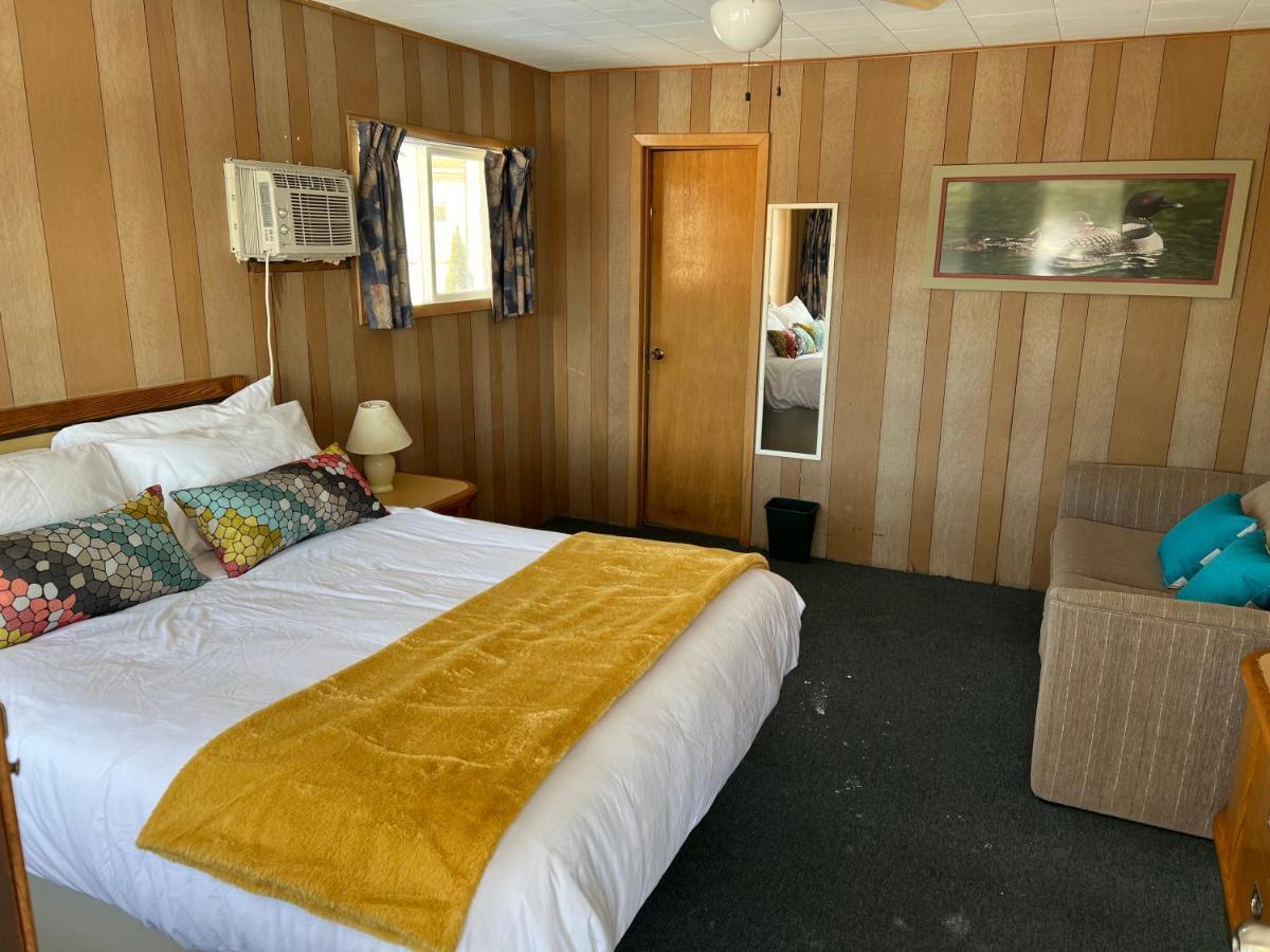 Kit Wat Motel & Marina Sauble Beach Exteriér fotografie