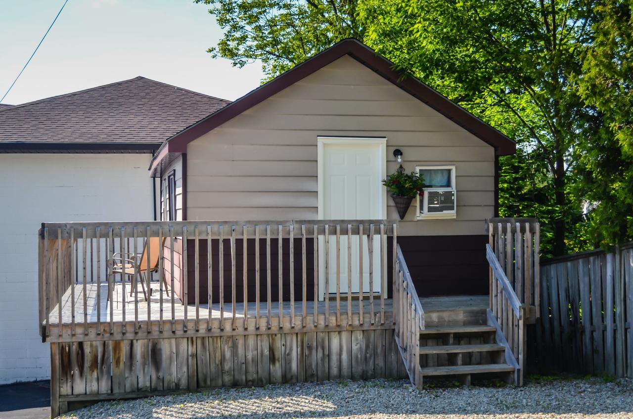 Kit Wat Motel & Marina Sauble Beach Exteriér fotografie