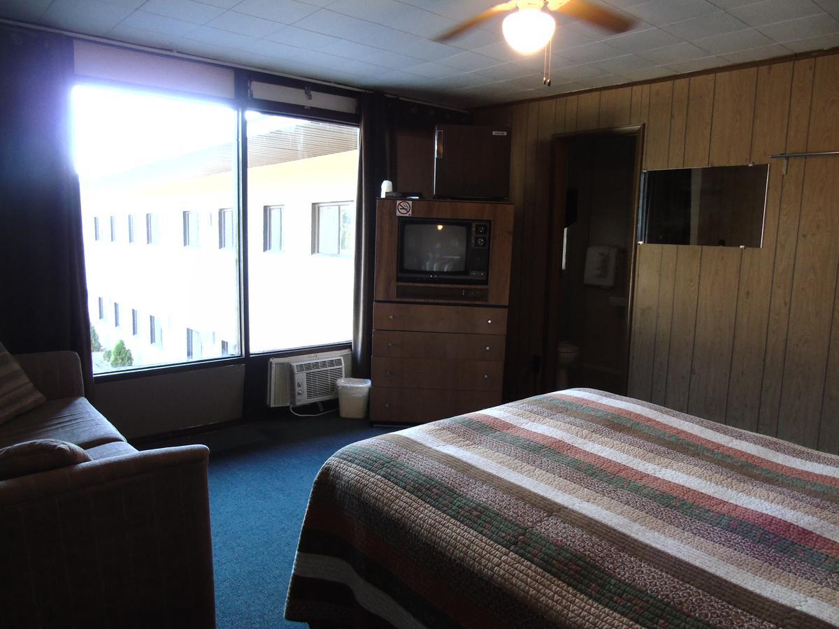 Kit Wat Motel & Marina Sauble Beach Exteriér fotografie