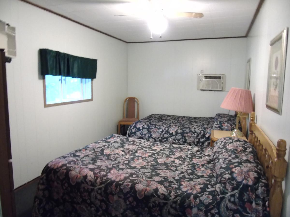 Kit Wat Motel & Marina Sauble Beach Exteriér fotografie