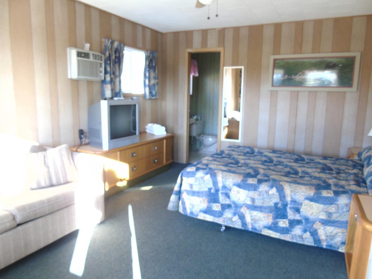 Kit Wat Motel & Marina Sauble Beach Exteriér fotografie